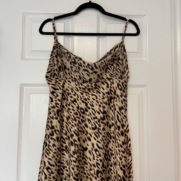 MIDI cheetah slip dress - new without tag size M - Picture 6 of 6